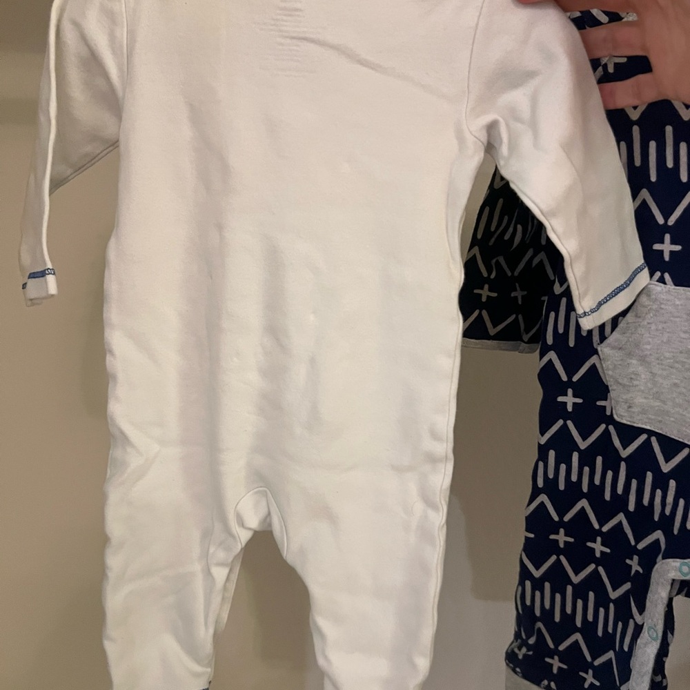 Three Luxe Boys Baby Outfits 3-6m - Picture 5 of 11